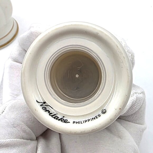 Noritake Chandon Design Pattern 7306 Gold Trim Salt Pepper Shakers Retired - Picture 6 of 8